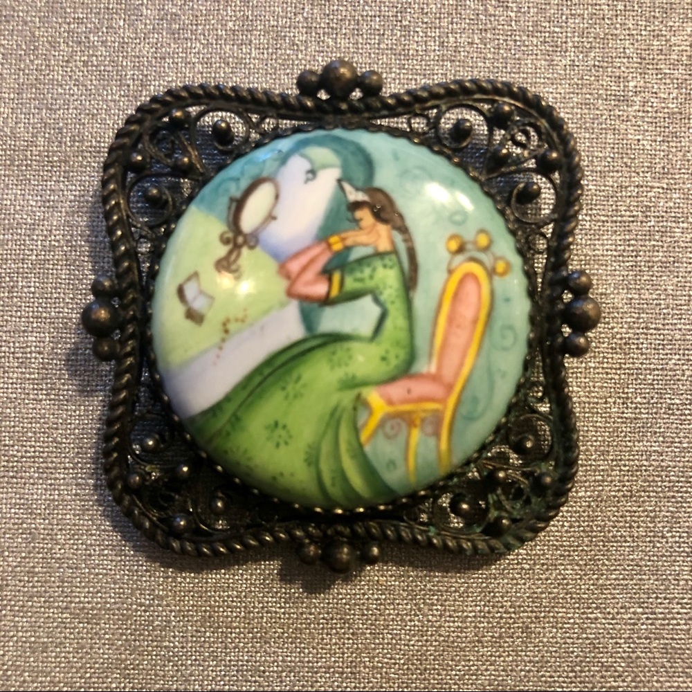 🇷🇺 Enamel brooch in Melchior filigree setting